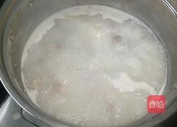 芥菜肥肠粥的做法图解3