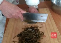 凉拌海带丝的做法图解2