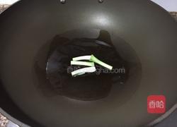 百合炒鱼丸的做法图解4