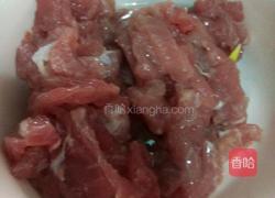 京酱肉丝卷的做法图解2