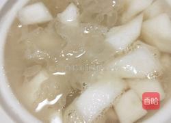 雪梨银耳羹的做法图解6