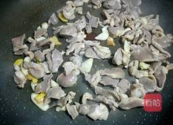 尖椒爆炒鸡胗的做法图解7