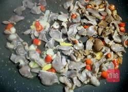 尖椒爆炒鸡胗的做法图解10