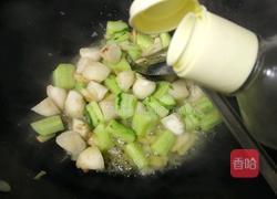 马蹄炒黄瓜的做法图解6
