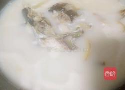 奶香查干湖鱼头汤的做法图解6