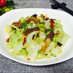 腊肉蒜香卷心菜的做法[图]