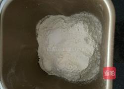 夏威夷果油面包的做法图解2