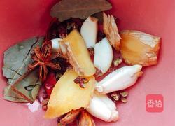 虎皮鸡蛋炖红烧肉的做法图解1