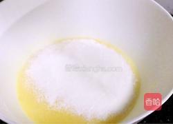戚风蛋糕的做法图解8