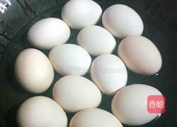 香辣卤鸡蛋的做法图解1