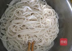 云南小锅米线的做法图解2