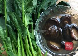 香菇菠菜的做法图解2