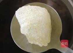 桃胶炖桂圆的做法图解7