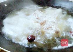 酸菜扣肉的做法图解3