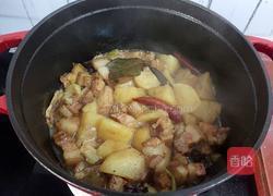 红烧肉炖土豆的做法图解25