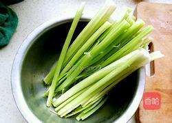 猪肉芹菜馅饺子的做法图解6