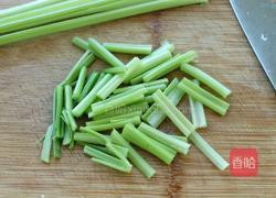 芹菜炒肉丝的做法图解6