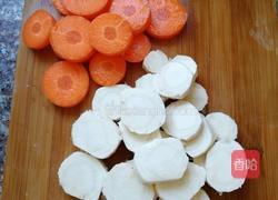 排骨粉葛红罗卜汤的做法图解3