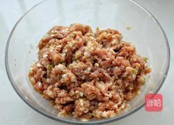 猪肉酸菜水饺的做法图解5