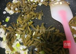 酸豆角腊肉焖饭的做法图解7