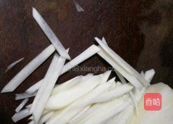 大萝卜汤的做法图解1