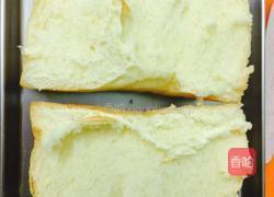蒜香芝士火腿肉松烤面包的做法图解4