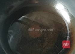 玉米炒豌豆的做法图解2