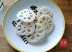 土豆藕饼的做法图解2