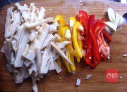 彩椒笋丝的做法图解2
