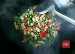 豌豆炒鸡丁的做法图解14