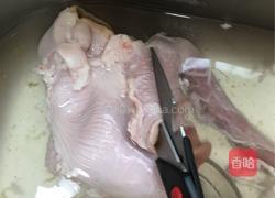 莲子猪肚汤的做法图解2