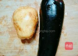 土豆烧茄子的做法图解1