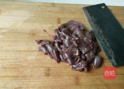 洋葱炒猪肝的做法图解1