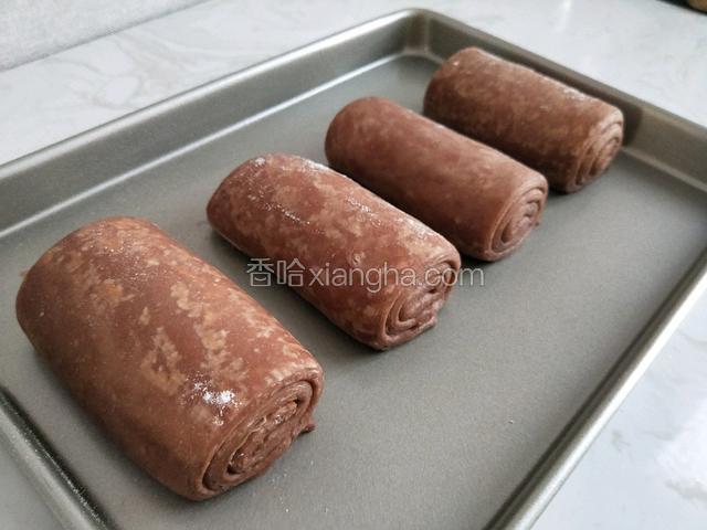 发酵完成大概3个小时……状态是原来的1.5倍左右。