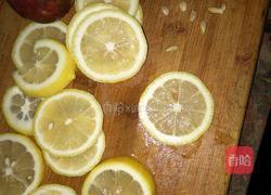 柠檬百香果蜂蜜水的做法图解4