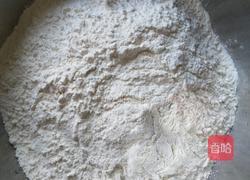 家常猪肉酸菜馅包子的做法图解1