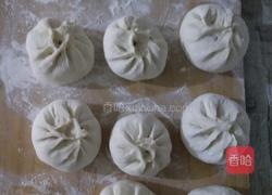 家常猪肉酸菜馅包子的做法图解6