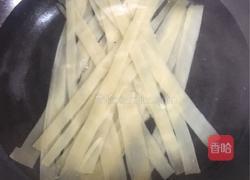 三椒炒冷面的做法图解3