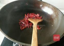 竹筒椒香鸡的做法图解3