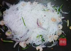 鱼露虾仁粉丝的做法图解6