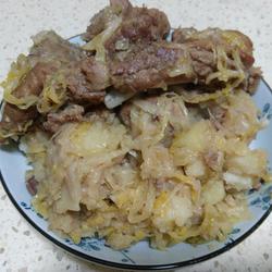 猪肉烩酸菜