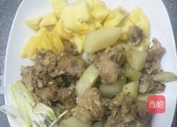 鲁菜大师蒋家常菜黄闷菠萝鸡块的做法图解4