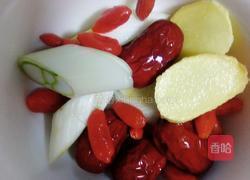 红枣枸杞鸡公煲的做法图解2