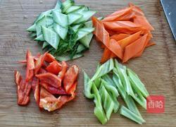 杂蔬香菇烧腐竹的做法图解4