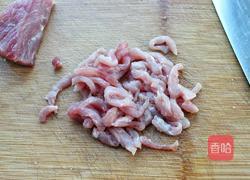 洋葱炒肉丝的做法图解2