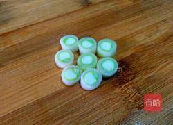 杏鲍菇炒鸡丁的做法图解2