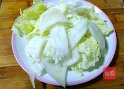 白菜炒干豆腐的做法图解1