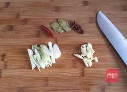 牛肉炖萝卜的做法图解2