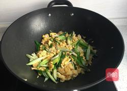 小葱炒鸡蛋的做法图解5
