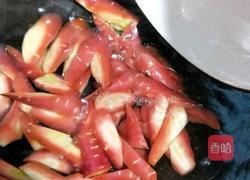 回锅胡萝卜 的做法图解2